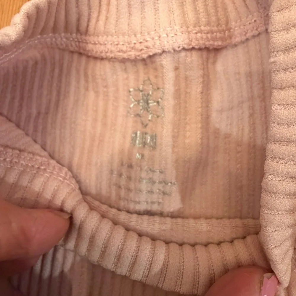 NWT AURA Ribbed tank women M/L - Picture 5 of 9